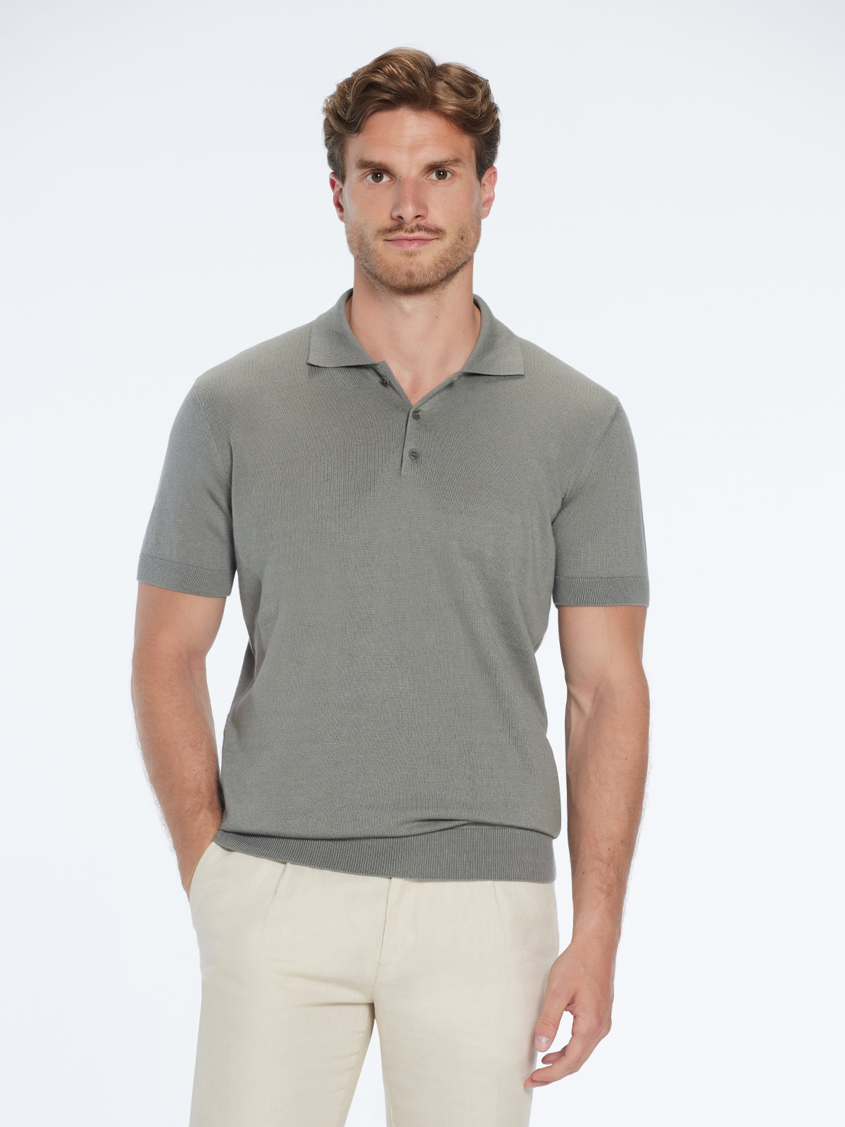 Johan Khaki Cotton Polo Shirt | Moeva | T-Shirt | Each week unveils new pieces—luxury swimwear, fluid resort silhouettes, and elevated summer-to-evening essentials designed to carry you from coastal escapes to city nights.