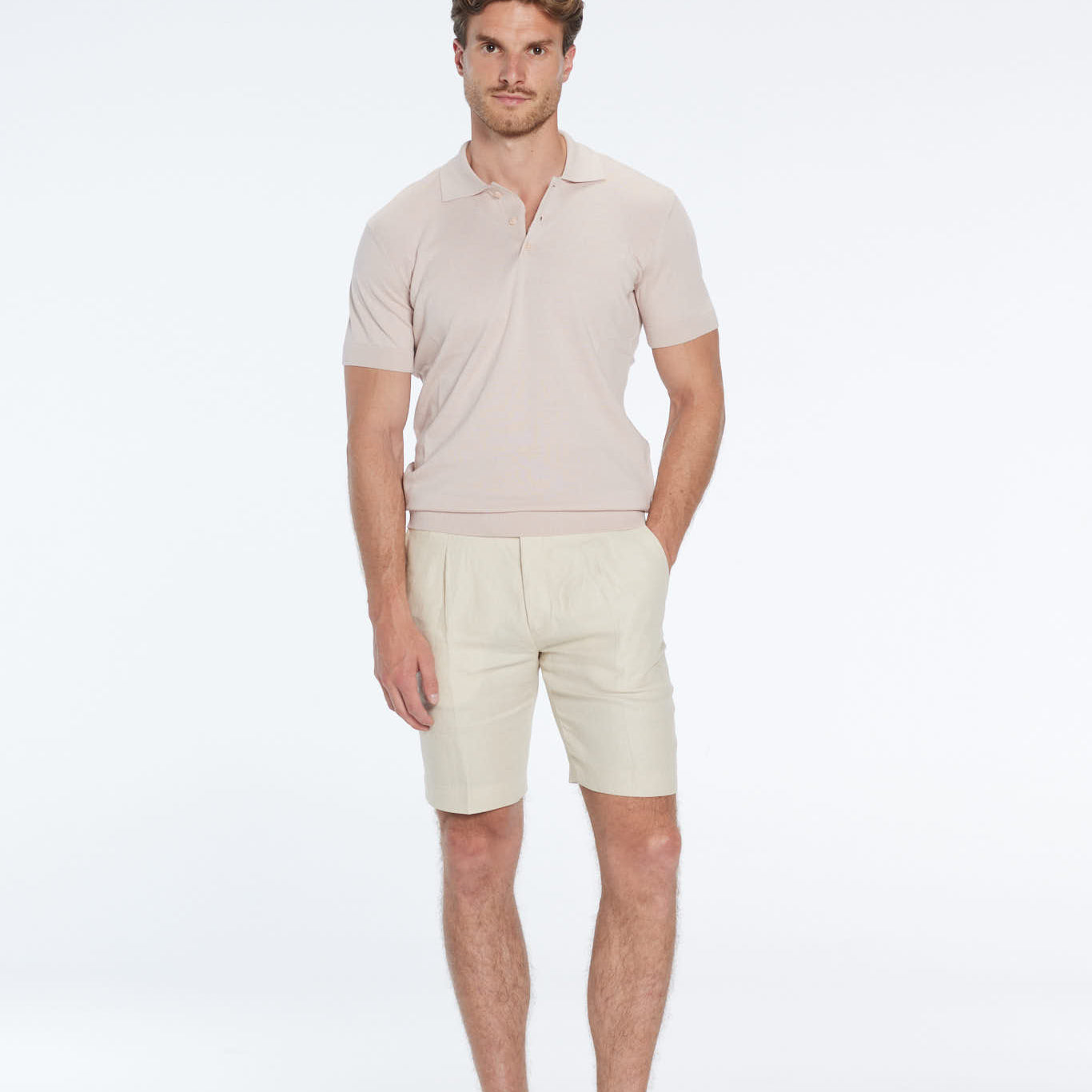Johan Nude Cotton Polo Shirt | Moeva | T-Shirt | Each week unveils new pieces—luxury swimwear, fluid resort silhouettes, and elevated summer-to-evening essentials designed to carry you from coastal escapes to city nights.