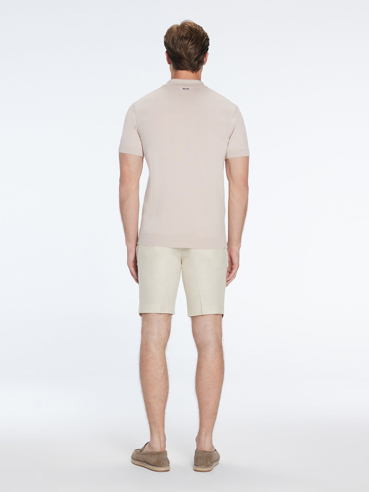 Johan Nude Cotton Polo Shirt | Moeva | T-Shirt | Each week unveils new pieces—luxury swimwear, fluid resort silhouettes, and elevated summer-to-evening essentials designed to carry you from coastal escapes to city nights.