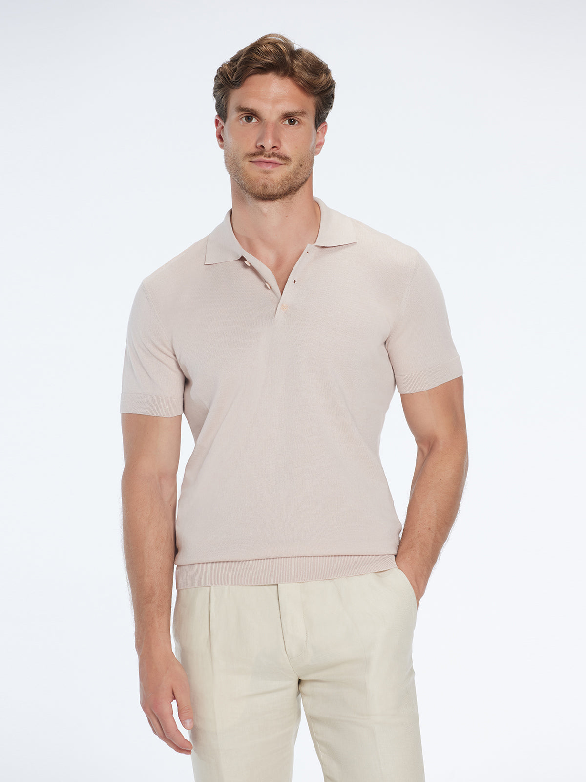 Johan Nude Cotton Polo Shirt | Moeva | T-Shirt | Each week unveils new pieces—luxury swimwear, fluid resort silhouettes, and elevated summer-to-evening essentials designed to carry you from coastal escapes to city nights.