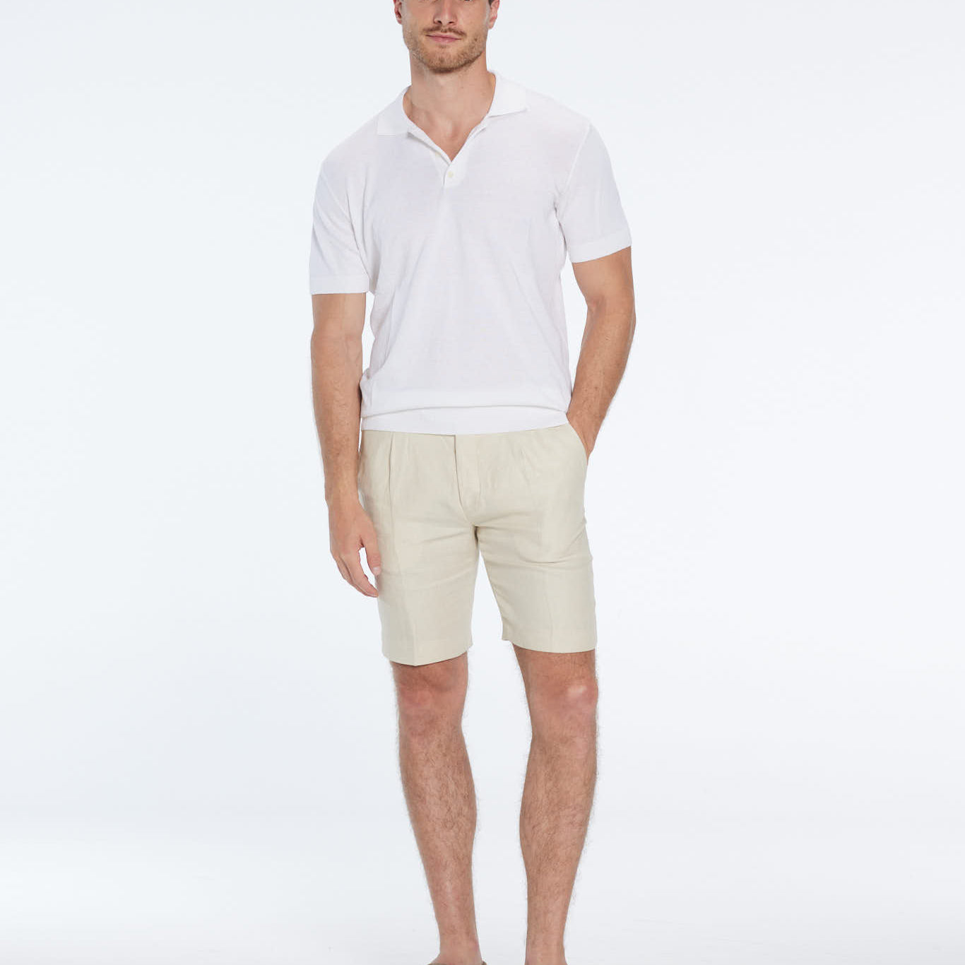 Johan White Cotton Polo Shirt | Moeva | T-Shirt | Each week unveils new pieces—luxury swimwear, fluid resort silhouettes, and elevated summer-to-evening essentials designed to carry you from coastal escapes to city nights.