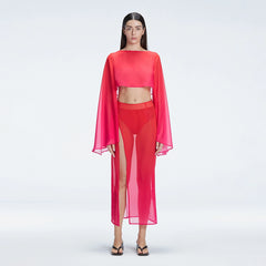 Samantha Pink Optical Long Sleeve Crop Top | Moeva | Top | Each week unveils new pieces—luxury swimwear, fluid resort silhouettes, and elevated summer-to-evening essentials designed to carry you from coastal escapes to city nights.