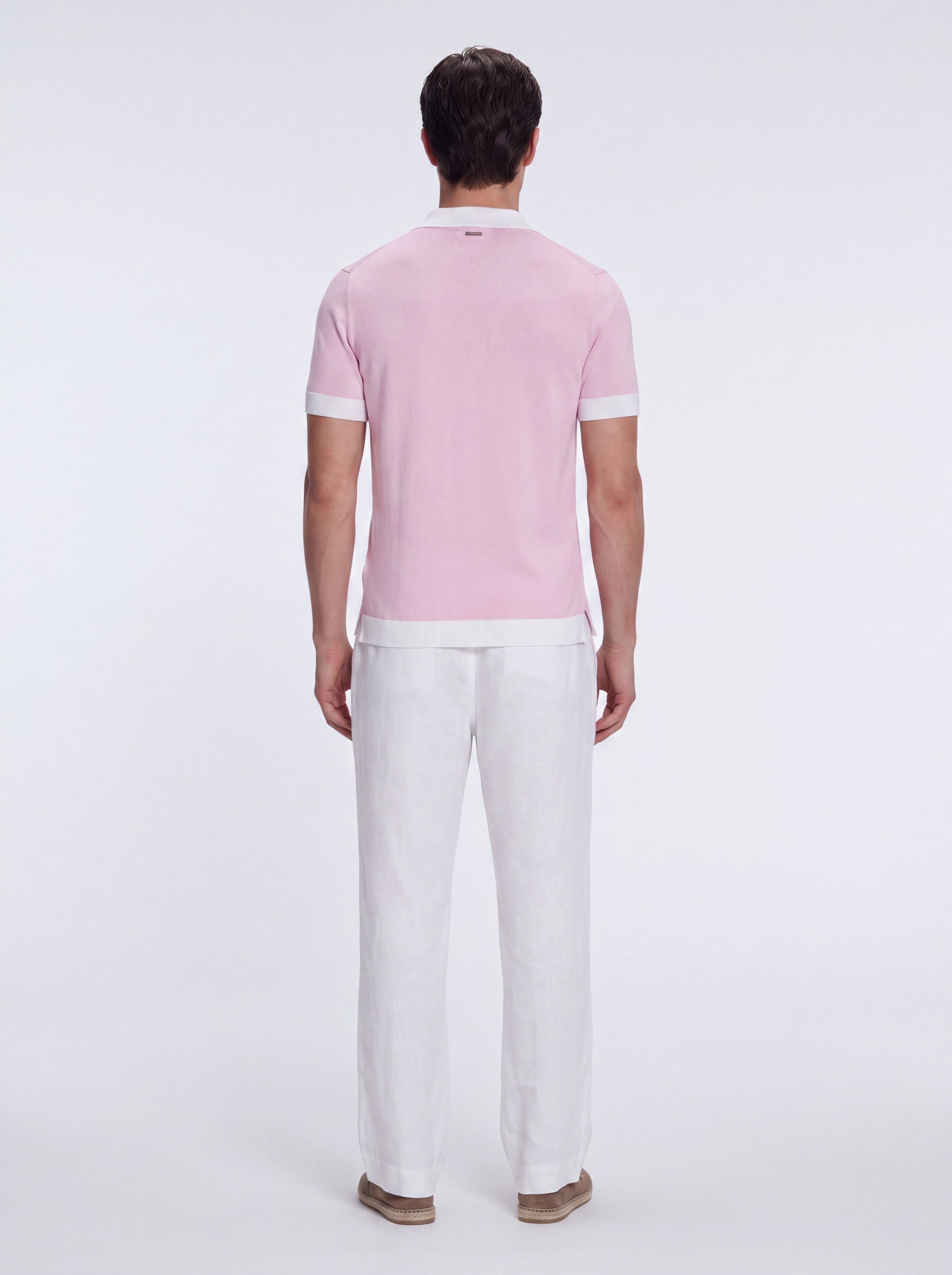 Troy Pink/White V-Neck T-Shirt with Contrast Trim | Moeva | T-Shirt | Each week unveils new pieces—luxury swimwear, fluid resort silhouettes, and elevated summer-to-evening essentials designed to carry you from coastal escapes to city nights.