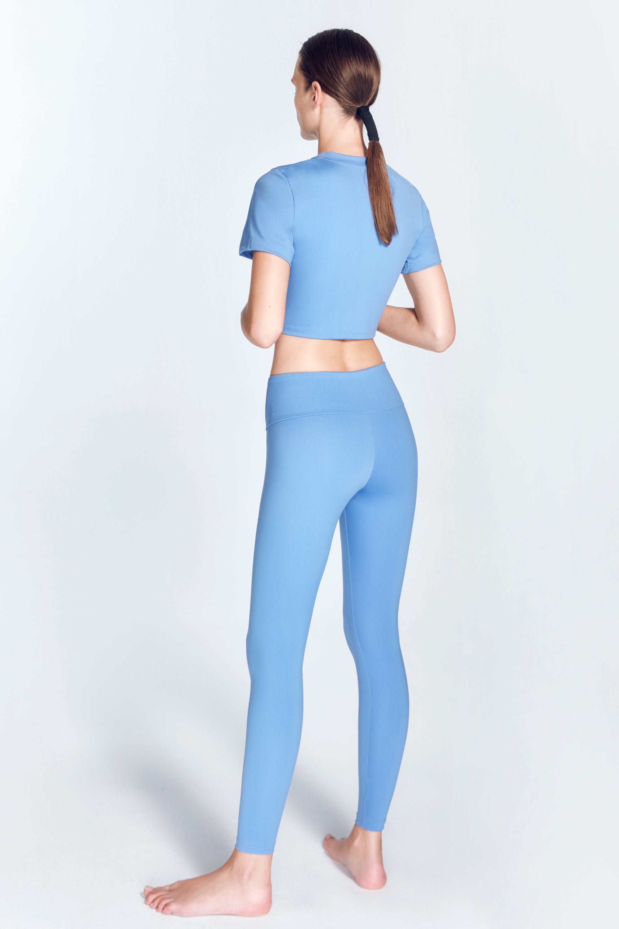 Ida Blue Leggings | Moeva | Activewear | Each week unveils new pieces—luxury swimwear, fluid resort silhouettes, and elevated summer-to-evening essentials designed to carry you from coastal escapes to city nights.